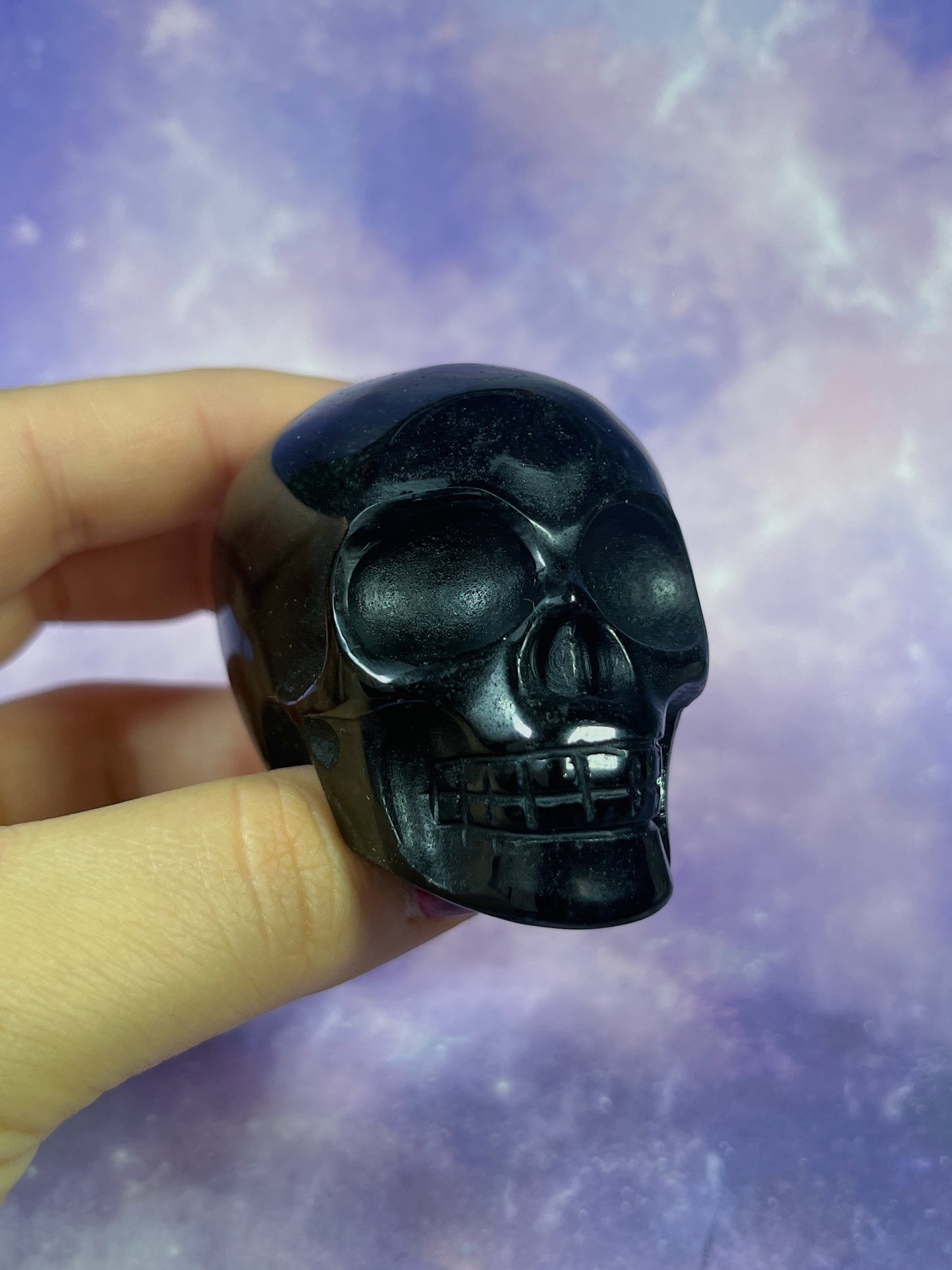 Medium Obsidian Skull