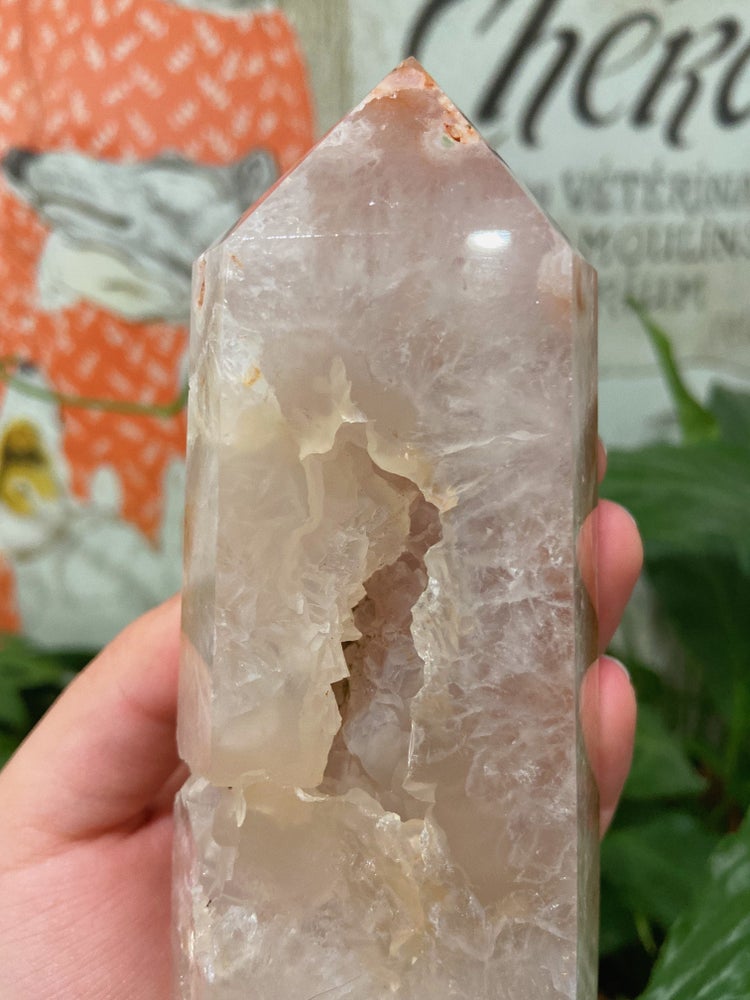 Druzy Flower Agate Tower