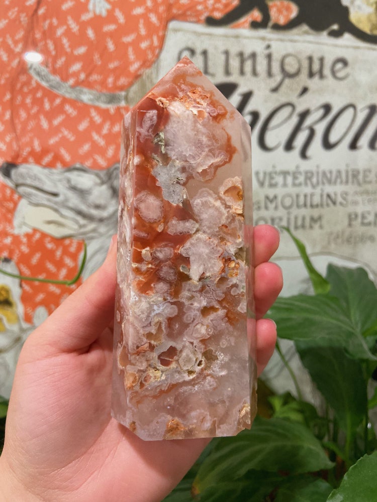 Druzy Flower Agate Tower