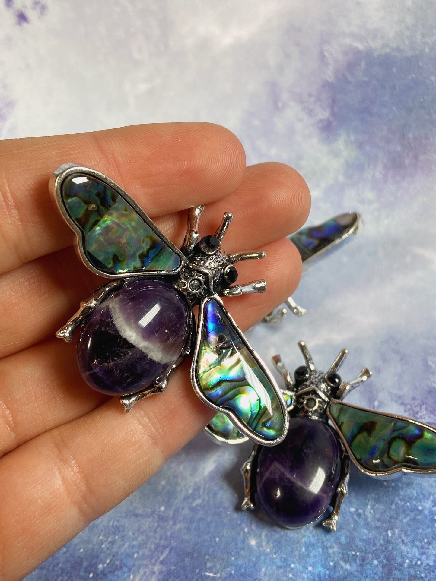 Shell and Amethyst Bee Brooch/Pendant