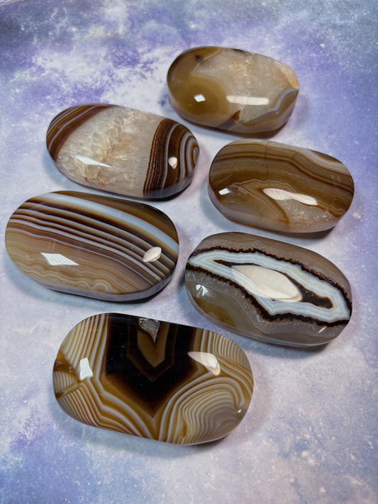 Brown Banded Agate Palmstone