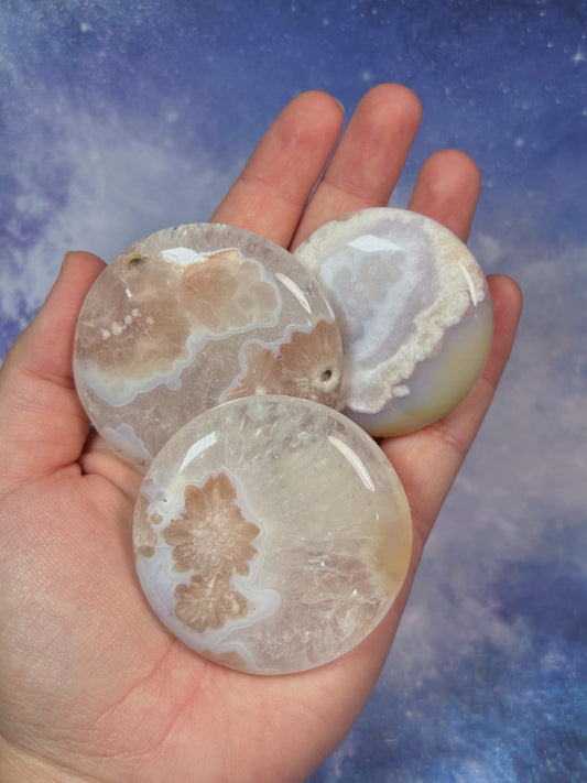 Flower Agate Round Palmstone